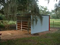 LOAFING SHED 12' X 12'